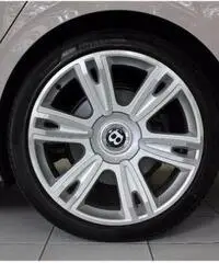 Bentley Flying Spur Bentley Flying Spur Mulliner W12 MODELLO 2016 TORT Bentley Flying Spur Bentley Flying Spur Mulliner W12 MODELLO 2016 TORT