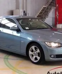 BMW 320 I COUPE' Fari allo Xeno + Climatizzatore bi-zona + Radio cd + BMW 320 I COUPE' Fari allo Xeno + Climatizzatore bi-zona + Radio cd +