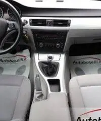 BMW 320 I COUPE' Fari allo Xeno + Climatizzatore bi-zona + Radio cd + BMW 320 I COUPE' Fari allo Xeno + Climatizzatore bi-zona + Radio cd +