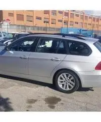 BMW 320 Serie 3   (E90/E91)  cat Touring Eletta BMW 320 Serie 3   (E90/E91)  cat Touring Eletta
