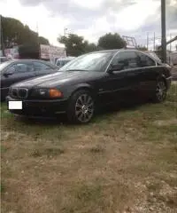 BMW 323