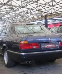 BMW 740 i V8 cat rif. 3887215 BMW 740 i V8 cat rif. 3887215