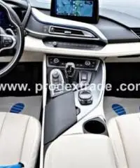 BMW i8 i8 Pure Impulse EXCLUSIVE*XENON*PDC*NAVI* rif. 6554467 BMW i8 i8 Pure Impulse EXCLUSIVE*XENON*PDC*NAVI* rif. 6554467