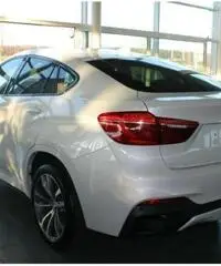 Bmw X6 M d MSPORT NAVI PROF HARM CAMERA CONNEC SOSP. ADAPTI