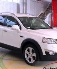 CHEVROLET CAPTIVA 2.2 VCDI LTZ AUTOMATICA 4X4 7 POSTI CHEVROLET CAPTIVA 2.2 VCDI LTZ AUTOMATICA 4X4 7 POSTI