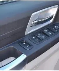 CHRYSLER Grand Voyager 2.8 CRD DPF Touring Km 150.000 Dic. 2oo8 rif. 3934170