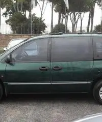 Chrysler Voyager 2000 gpl 7 posti