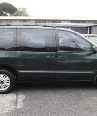 Chrysler Voyager 2000 gpl 7 posti