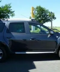 Dacia Duster 1.5 dCi 110CV 4x2 Prestige Dacia Duster 1.5 dCi 110CV 4x2 Prestige