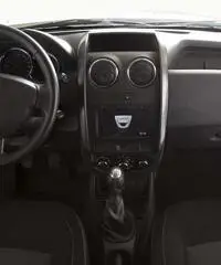 DACIA Duster 15 dci Laureate 4x2 SS 110cv MY16 rif. 7028845 DACIA Duster 15 dci Laureate 4x2 SS 110cv MY16 rif. 7028845
