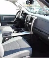 Dodge RAM Dodge RAM SLT Crew Cab sensore pioggia, GPS, USB Dodge RAM Dodge RAM SLT Crew Cab sensore pioggia, GPS, USB