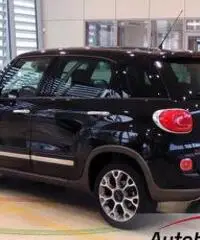 FIAT 500L 1.3 MJT TREKKING Pelle + Bluetooth + Cruise control + Comand FIAT 500L 1.3 MJT TREKKING Pelle + Bluetooth + Cruise control + Comand