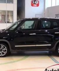 FIAT 500L 1.3 MJT TREKKING Pelle + Bluetooth + Cruise control + Comand FIAT 500L 1.3 MJT TREKKING Pelle + Bluetooth + Cruise control + Comand