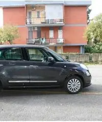 FIAT 500L 1.3Mjt 95CV Pop Star FIAT 500L 1.3Mjt 95CV Pop Star