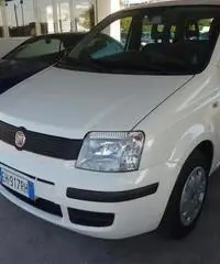 Fiat Panda 1.2 benzina uniprò poss.legge 104 Fiat Panda 1.2 benzina uniprò poss.legge 104