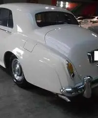 ROLLS ROYCE Silver cloud 2