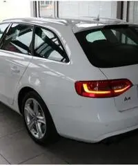 AUDI A4 Avant 2.0 TDI sport NAVI XENO TETTO rif. 7168380