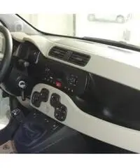Fiat New Panda 0.9 TwinAir Turbo Natural Power Easy Fiat New Panda 0.9 TwinAir Turbo Natural Power Easy