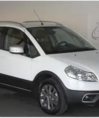 Fiat Sedici 2.0 MJT 4X4 Experience Fiat Sedici 2.0 MJT 4X4 Experience