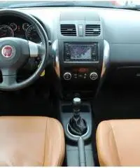 Fiat Sedici 2.0 MJT 4X4 Experience Fiat Sedici 2.0 MJT 4X4 Experience