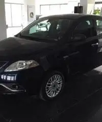 Lancia Ypsilon 1.3 MJT 95 CV 5p. S&S Silver