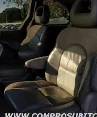 CHRYSLER Grand Voyager 2.5 CRD cat Limited rif. 7196109