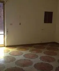 GIOIA TAURO VENDE: Appartamento Via Degli Aranci, 22