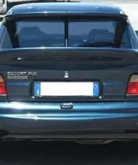 FORD Escort RS Cosworth (T35) Executive rif. 7170247