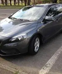 Volvo V40 D2 Momentum Full Optionals Volvo V40 D2 Momentum Full Optionals