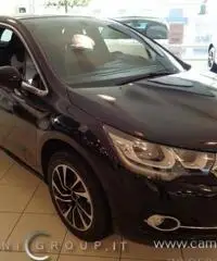 DS DS4 BlueHDi 120 S&S So Chic DS DS4 BlueHDi 120 S&S So Chic