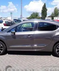 DS DS4 BlueHDi 120 S&S EAT6 Sport Chic DS DS4 BlueHDi 120 S&S EAT6 Sport Chic
