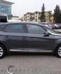 DS DS5 BlueHDi 180 S&S EAT6 Business DS DS5 BlueHDi 180 S&S EAT6 Business