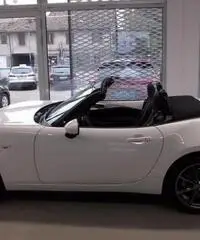 MAZDA MX-5 2.0 Skyactiv-G 160cv EXCEED Manuale NUOVA rif. 7057836 MAZDA MX-5 2.0 Skyactiv-G 160cv EXCEED Manuale NUOVA rif. 7057836