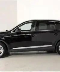 AUDI Q7 3.0 TDI 272 CV quattro tiptronic S-LINE MMI LED rif. 6926873 AUDI Q7 3.0 TDI 272 CV quattro tiptronic S-LINE MMI LED rif. 6926873