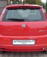 FIAT Grande Punto 1.3 MJT 90 CV 3 porte AUTOMATICA rif. 7196712 FIAT Grande Punto 1.3 MJT 90 CV 3 porte AUTOMATICA rif. 7196712