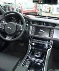 JAGUAR XF 2.0d 180 CV R-Sport Automatico FULL OPTIONAL rif. 7051757