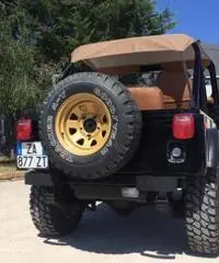 Jeep CJ-5 Golden Eagle V8 Jeep CJ-5 Golden Eagle V8