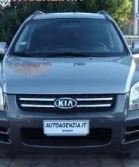 KIA Sportage 2.0 CRDI-140CV Active Class 4x4 rif. 7193404 KIA Sportage 2.0 CRDI-140CV Active Class 4x4 rif. 7193404