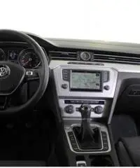 VOLKSWAGEN Passat Variant 1.4 TSI COMFORTLINE NAVI ACC 16 VOLKSWAGEN Passat Variant 1.4 TSI COMFORTLINE NAVI ACC 16