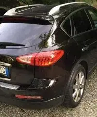 Infiniti EX30 d