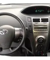 TOYOTA Yaris 1.3 3 porte Sol rif. 7196842