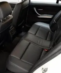BMW 320 D 184 CV TOURING ATTIVA XENO PELLE 18 STEPTRONIC rif. 7195014 BMW 320 D 184 CV TOURING ATTIVA XENO PELLE 18 STEPTRONIC rif. 7195014