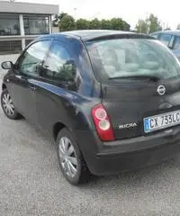 Nissan Micra ( Metano )