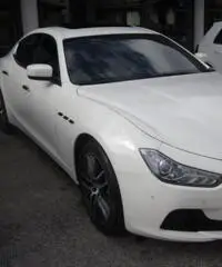 MASERATI Ghibli 3.0 Diesel 275 CV 