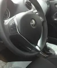 Alfa Romeo MiTo 1300 MJT 95 CV PACK SUPER KM 0