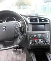 DS 4