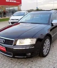 AUDI A8 4.2 V8 FSI quattro tiptronic rif. 7161226 AUDI A8 4.2 V8 FSI quattro tiptronic rif. 7161226
