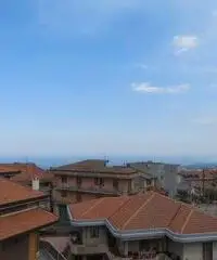 Zafferana Etnea: Mansarda 4 Locali