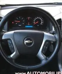 CHEVROLET Captiva 2.2 VCDi Autom. 4WD LTZ (7posti-Navi-Retrocamera) rif. 6737486