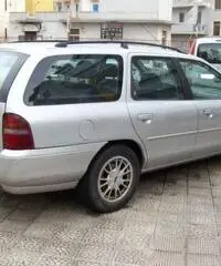 Ford Mondeo SW 1.8 TD 90CV Ghia